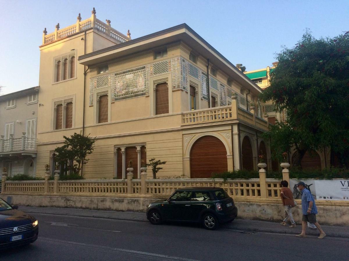 Вилла Casalella Виареджо Экстерьер фото